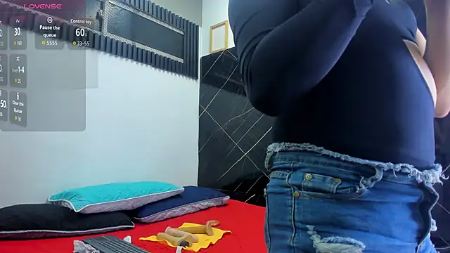 Analiasmith89 online show from November 2025 03:45:02 AM