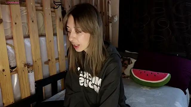 NinaNovalicious online show from April 2026 06:37:02 AM