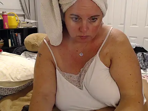 LauLauPAWG online show from October 2025 12:35:02 AM