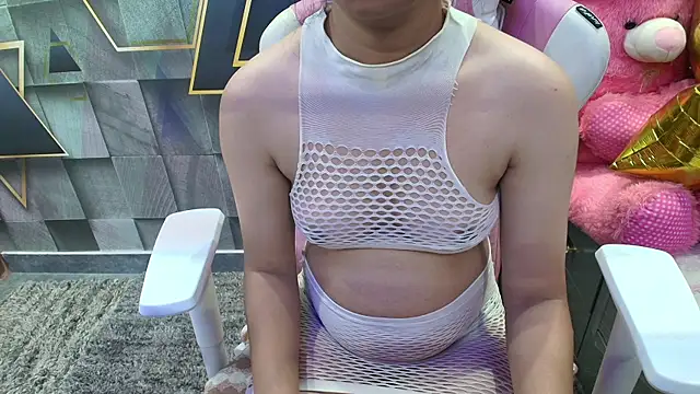 Snapshot of YourKusu chatting on November 2025 05:49:02 PM YourKusu online show from November 2025 05:49:02 PM