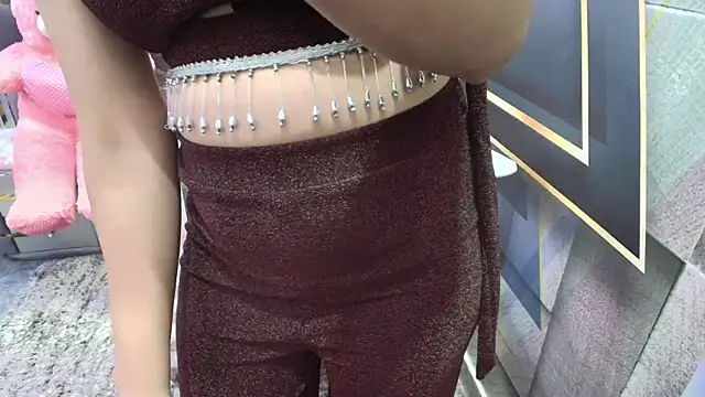 Snapshot of YourKusu chatting on November 2025 12:41:01 PM YourKusu online show from November 2025 12:41:01 PM