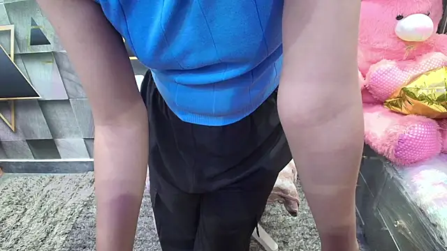 Snapshot of YourKusu chatting on November 2025 05:39:01 PM YourKusu online show from November 2025 05:39:01 PM