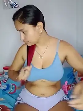Snapshot of sariitha_sw chatting on September 2025 04:28:02 PM sariitha sw online show from September 2025 04:28:02 PM