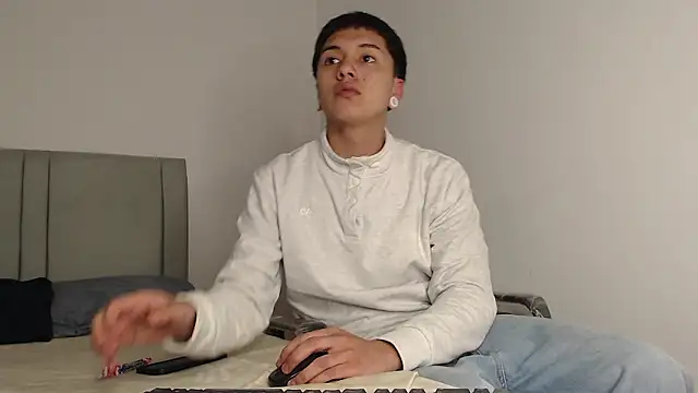 alex-lover online show from January 2026 04:19:02 AM