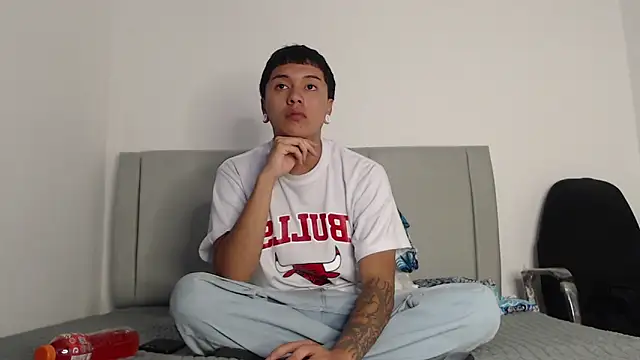 alex-lover online show from March 2026 03:13:01 AM