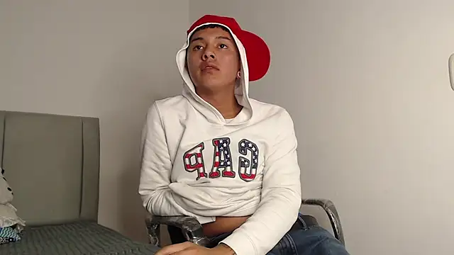 alex-lover online show from March 2026 07:37:02 AM