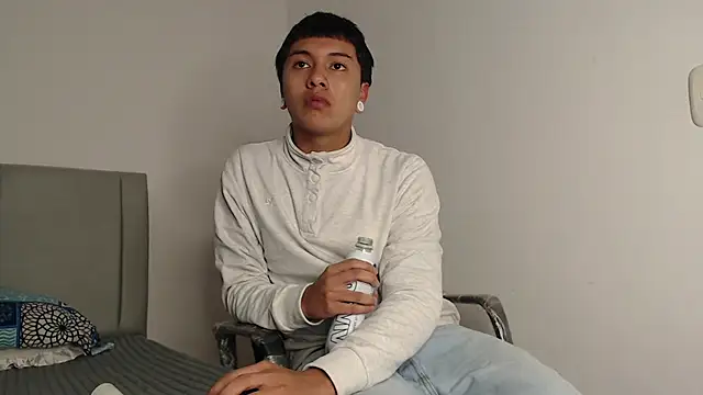 alex-lover online show from March 2026 03:55:01 AM