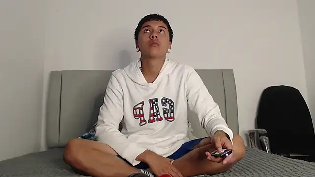 alex-lover online show from March 2026 07:31:02 PM