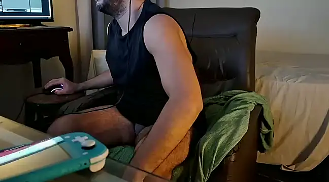 LUH133 online show from December 2024 01:03:02 AM