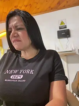 Snapshot of Milff_parkerrr chatting on February 2025 03:40:01 PM Milff parkerrr online show from February 2025 03:40:01 PM