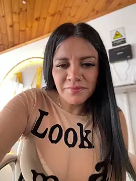 Snapshot of Milff_parkerrr chatting on February 2025 03:56:02 PM Milff parkerrr online show from February 2025 03:56:02 PM