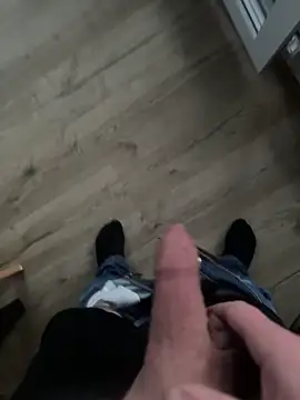 Tomkitomkii online show from March 2026 04:46:01 PM