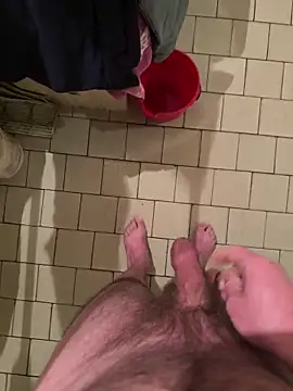 Tomkitomkii online show from February 2025 08:10:02 AM