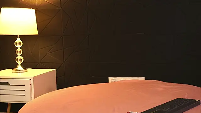 Snapshot of AlexissTexass chatting on October 2025 04:57:02 AM AlexissTexass online show from October 2025 04:57:02 AM