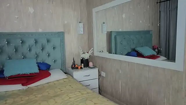 Marcelaa fox online show from March 2026 07:17:01 PM