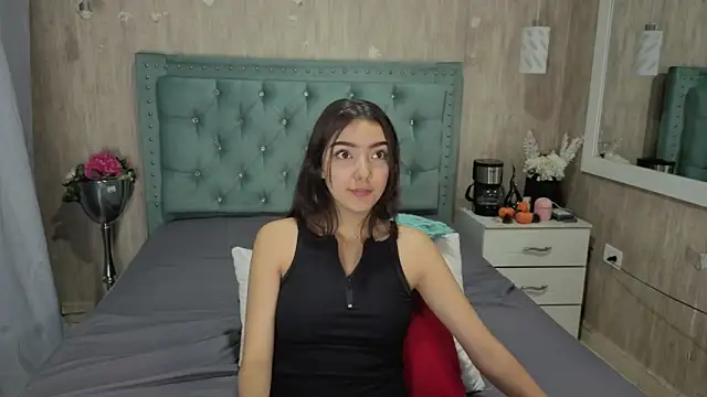 Snapshot of Marcelaa_fox chatting on May 2026 08:39:01 PM Marcelaa fox online show from May 2026 08:39:01 PM