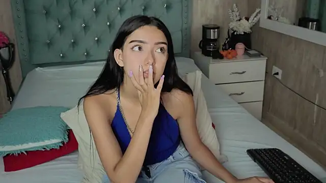 Marcelaa fox online show from April 2026 07:59:02 PM