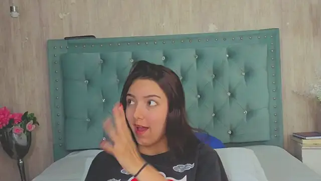 Marcelaa fox online show from September 2025 02:28:01 AM
