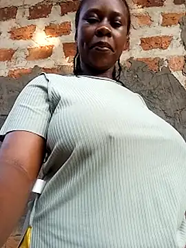 Snapshot of Sassy_boobs21 chatting on July 2026 05:03:02 AM Sassy boobs21 online show from July 2026 05:03:02 AM