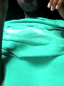 Black juicy24 online show from December 2025 05:10:02 AM