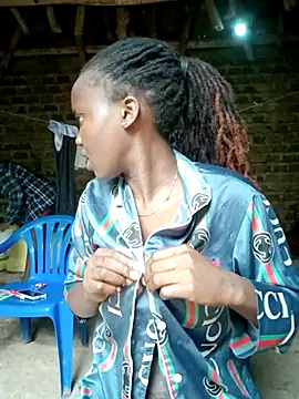 Black juicy24 online show from November 2025 04:35:02 AM