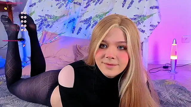  yourFoxy  online show from November 2025 04:07:02 PM