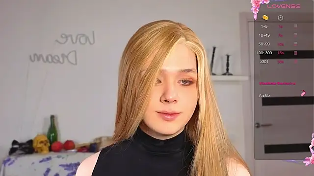  yourFoxy  online show from November 2025 12:42:02 PM