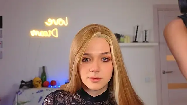  yourFoxy  online show from November 2025 04:43:02 PM