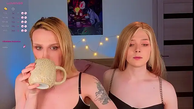  yourFoxy  online show from January 2026 06:04:02 PM