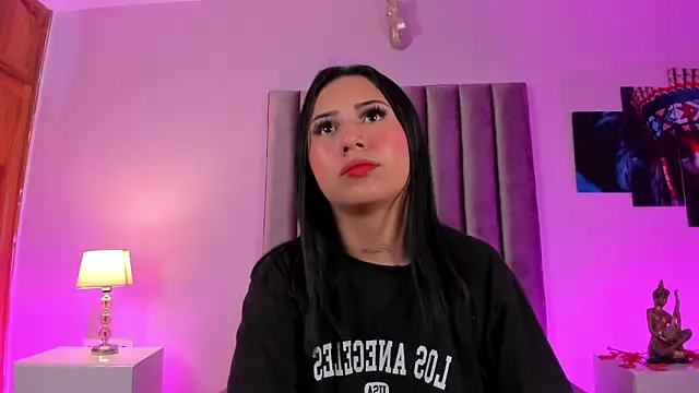 Isabella Flowers online show from March 2026 05:13:01 AM