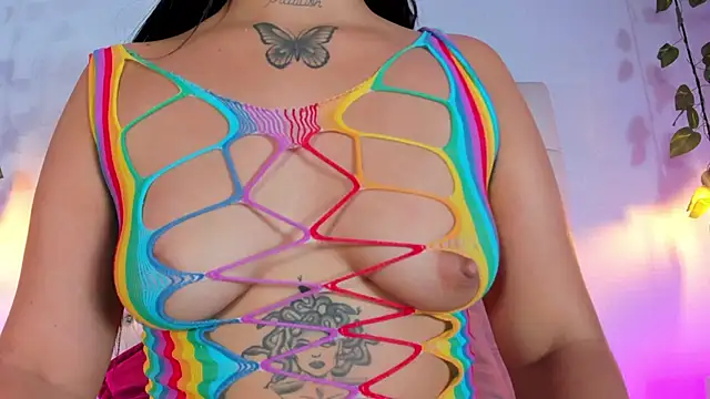 Isabella Flowers online show from November 2025 10:54:02 PM