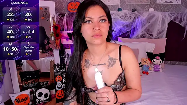 Snapshot of DakottaHill chatting on October 2025 08:16:02 AM DakottaHill online show from October 2025 08:16:02 AM