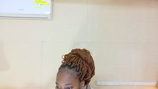 Chocolatte bar online show from September 2025 02:01:01 PM