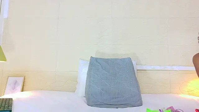 Chocolatte bar online show from October 2025 02:13:01 PM