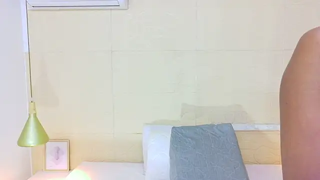 Chocolatte bar online show from November 2025 02:10:01 PM