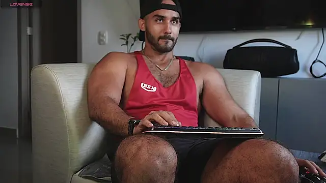 Snapshot of orion1993 chatting on November 2025 09:09:02 PM orion1993 online show from November 2025 09:09:02 PM