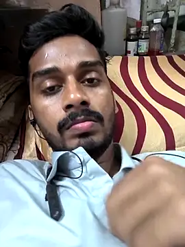 arppyyyxx online show from October 2025 05:45:01 PM