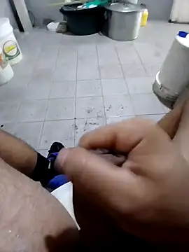 Snapshot of Alva14cm chatting on November 2025 03:05:01 PM Alva14cm online show from November 2025 03:05:01 PM