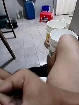 Snapshot of Alva14cm chatting on December 2024 08:01:02 PM Alva14cm online show from December 2024 08:01:02 PM