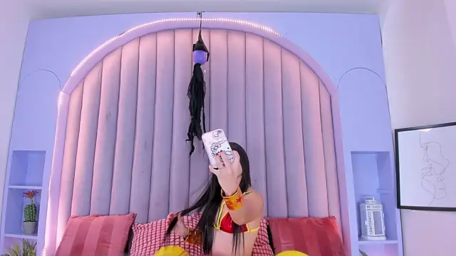 StefanyWilliams  online show from October 2025 02:30:02 AM