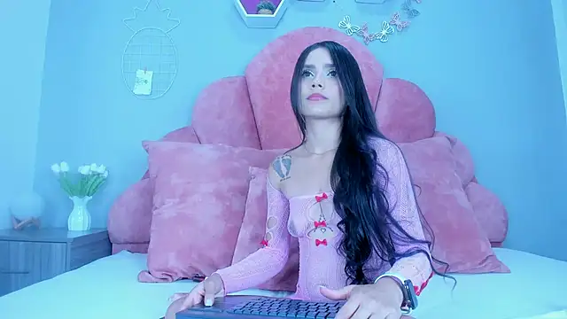 StefanyWilliams  online show from February 2025 04:35:02 AM
