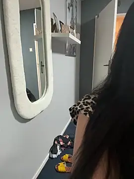 Snapshot of vanessaNL chatting on September 2025 05:35:01 PM vanessaNL online show from September 2025 05:35:01 PM