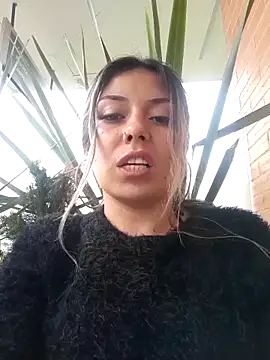 Sweel Leyva18 online show from March 2025 09:09:02 PM