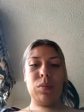Sweel Leyva18 online show from December 2024 06:06:02 PM