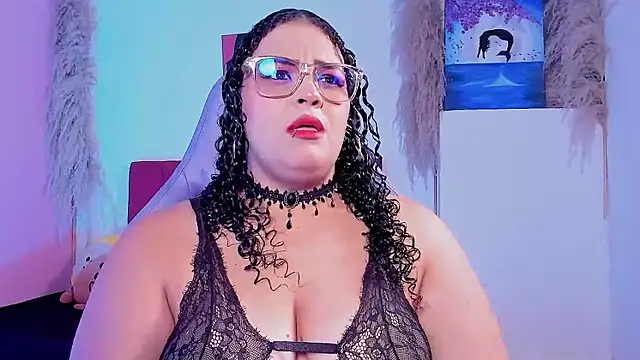 juli 2tyes online show from February 2026 03:25:02 AM