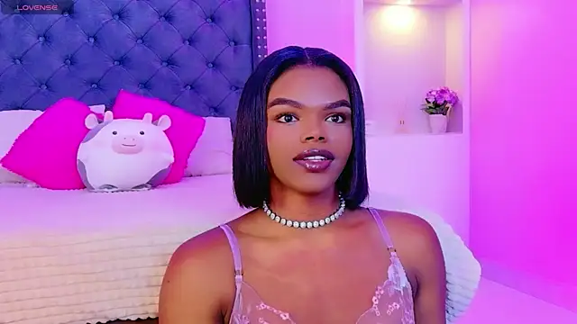 CamiEstrada online show from November 2025 03:00:02 AM