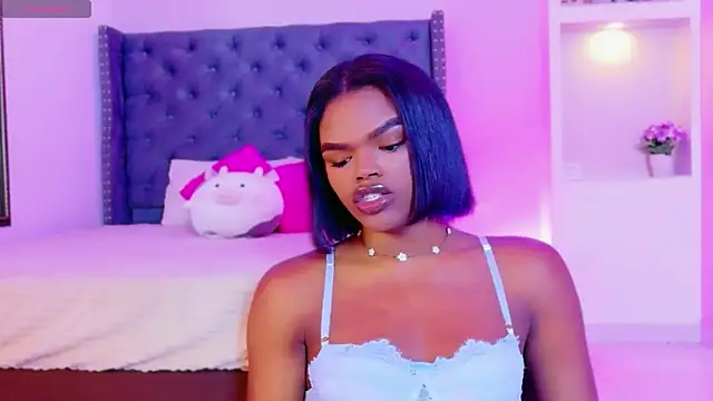 CamiEstrada online show from November 2025 03:32:01 AM