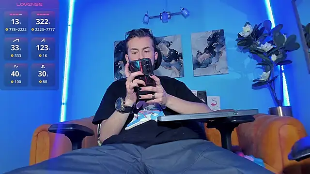  hairybeard  online show from September 2025 06:08:02 PM