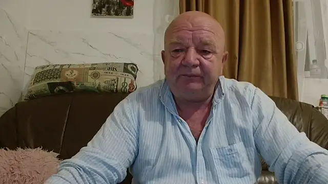 Snapshot of fullballs6 chatting on November 2025 03:10:02 AM fullballs6 online show from November 2025 03:10:02 AM