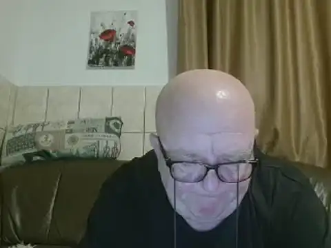 Snapshot of fullballs6 chatting on January 2025 01:04:02 AM fullballs6 online show from January 2025 01:04:02 AM